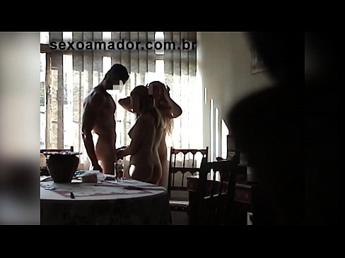 ❤️ Le amiche del sesso invitano un uomo gigante e una cosa a tre con lui ☑ Pornoal it.xxxomg.ru ❌️